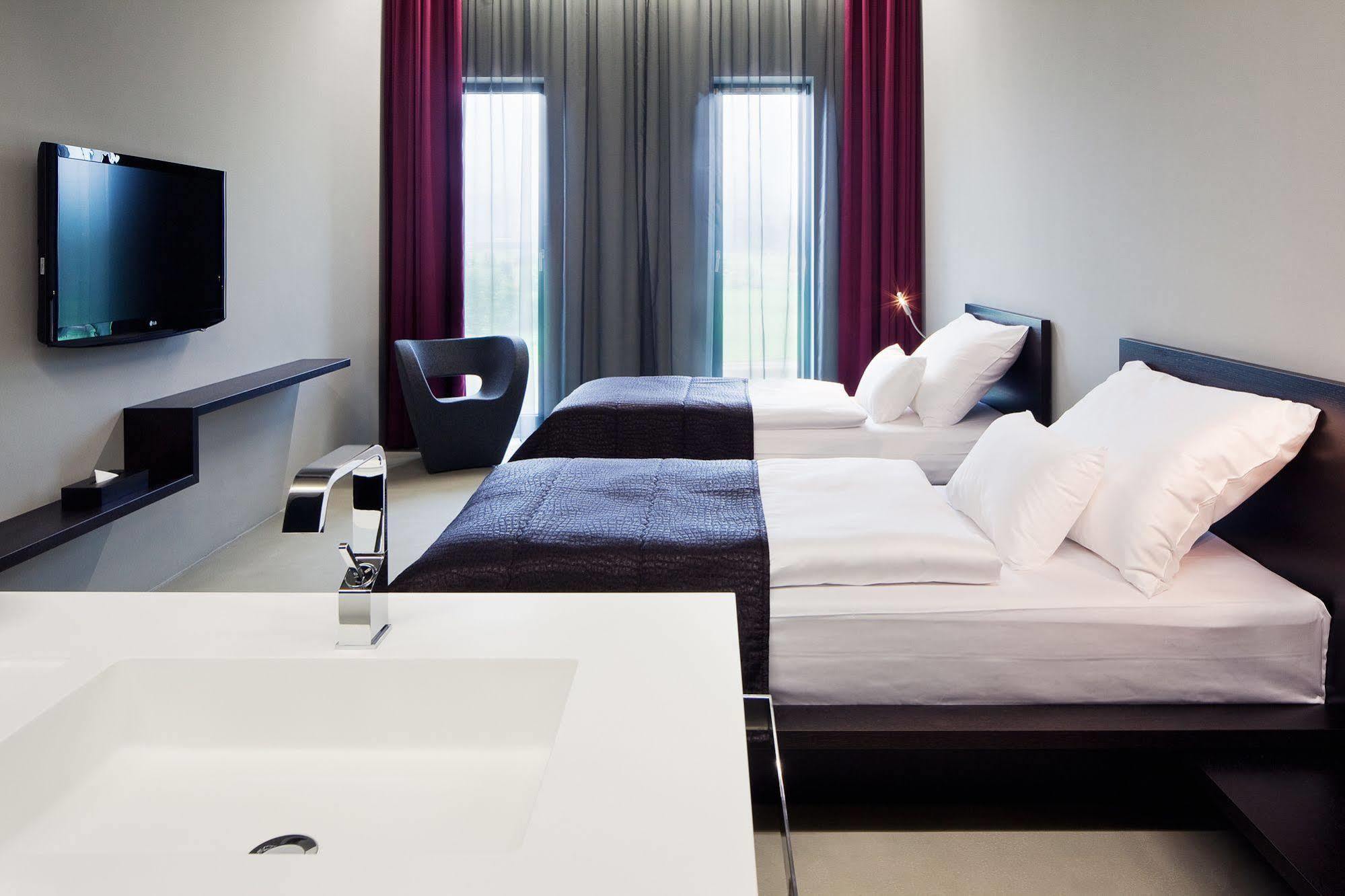 Miura Hotel Čeladná エクステリア 写真